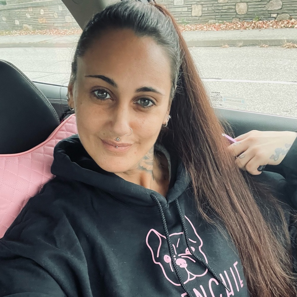 Meet your Posher, Gina